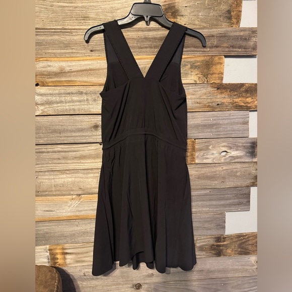 Athleta Women’s Xs Black Savannah Strap Mini Dress Performance Lightweight- NWOT - Picture 4 of 8